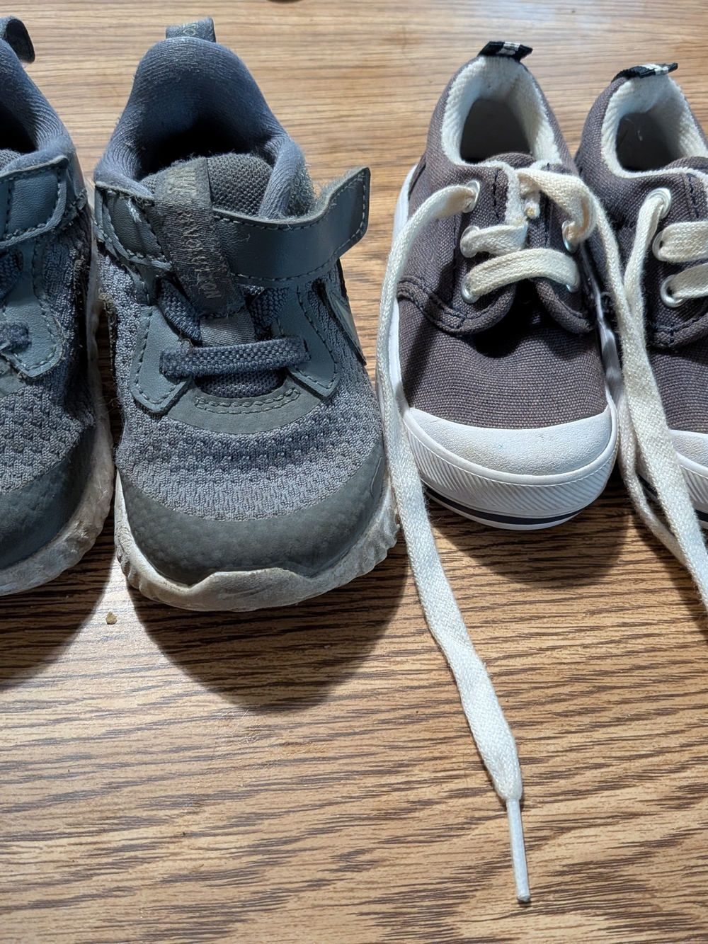 Keds Kids Gray and White Casual Sneakers Size 4 BabAnd Nike Sneakers Size 5 Baby